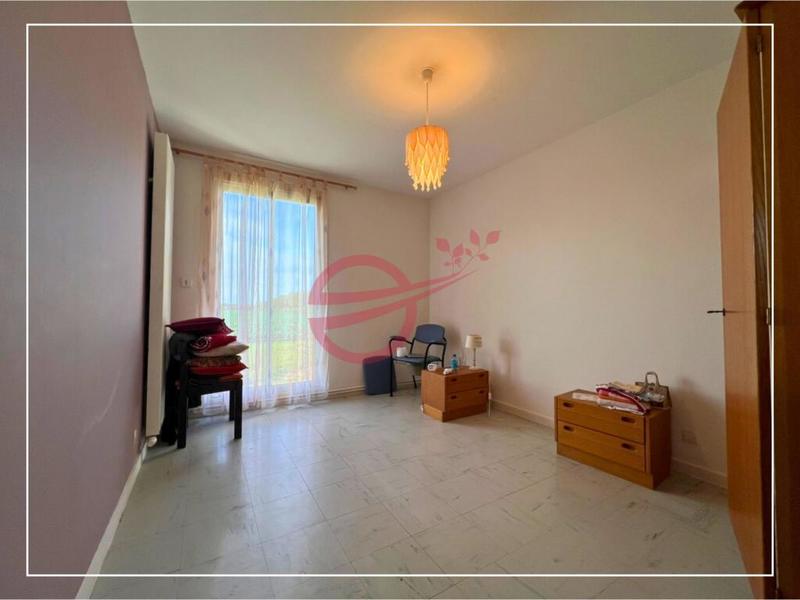 Maison - 188 m² - 9 pièces