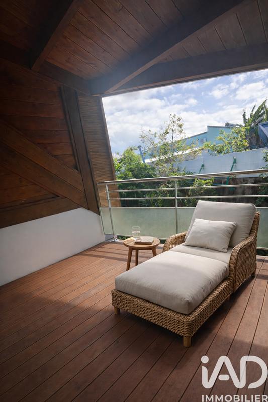 Maison - 250 m² - 12 pièces