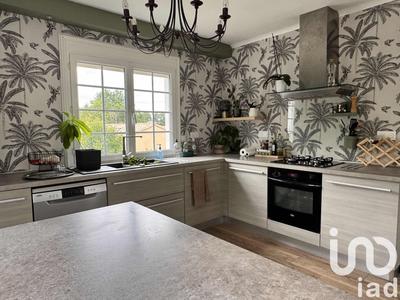 Maison - 180 m² - 6 pièces