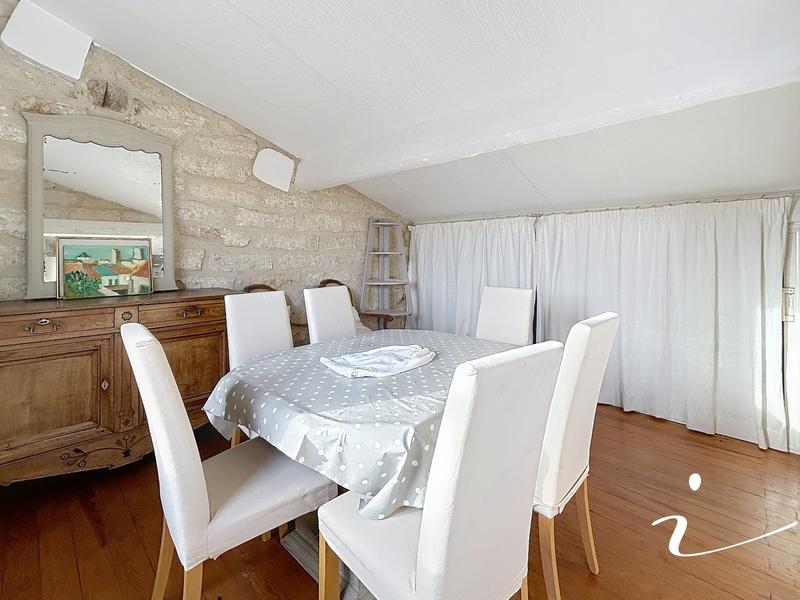 Appartement - 92 m² - 4 pièces