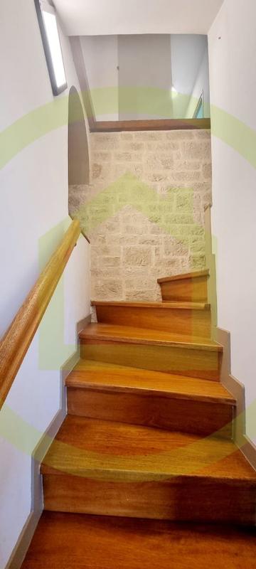 Maison - 100 m² - 6 pièces