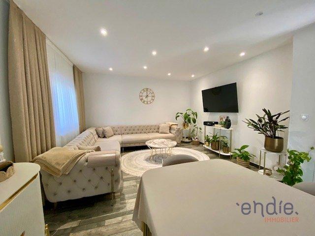 Maison - 136 m² - 6 pièces