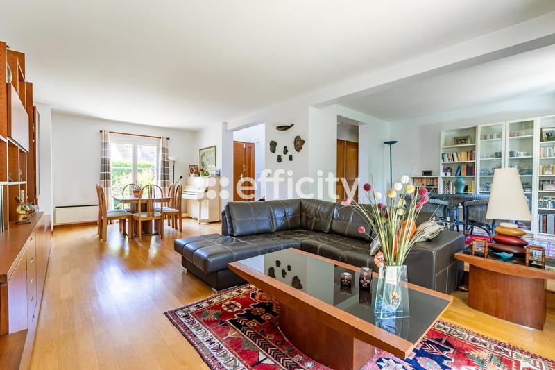 Maison - 136 m² - 6 pièces