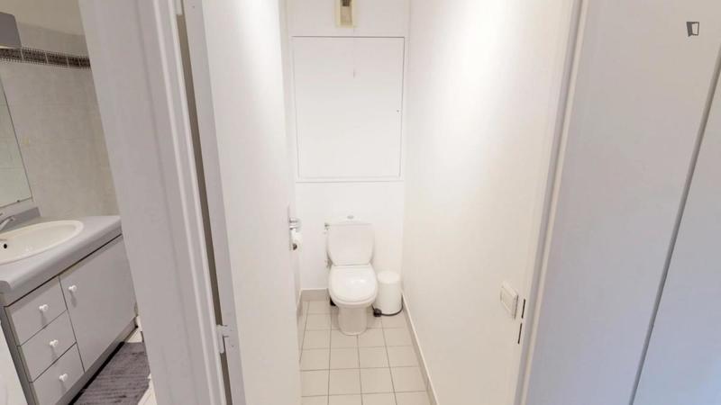 Chambre - 12 m² - 5 pièces