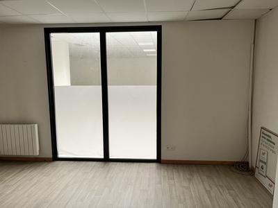 Bureau - 126 m² - 3 pièces