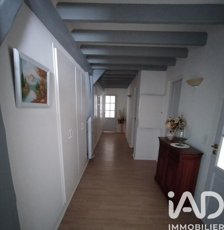 Maison - 180 m² - 7 pièces