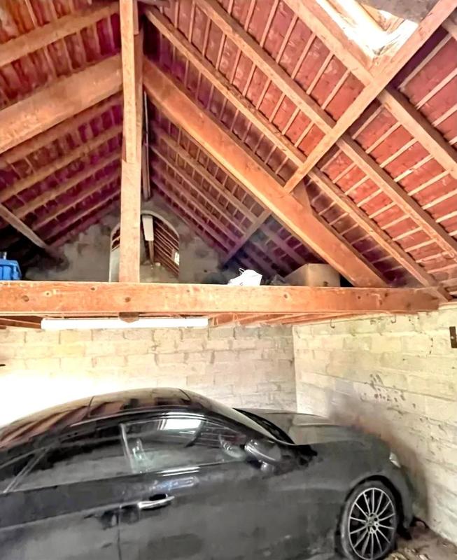 Maison - 193 m² - 8 pièces