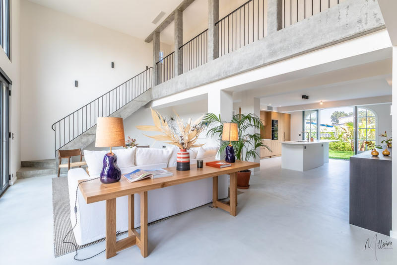 Maison - 290 m² - 8 pièces