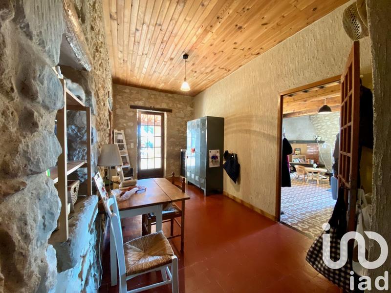 Maison - 370 m² - 18 pièces