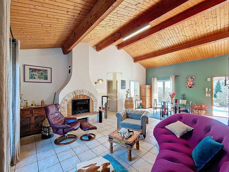 Villa - 163 m² - 6 pièces