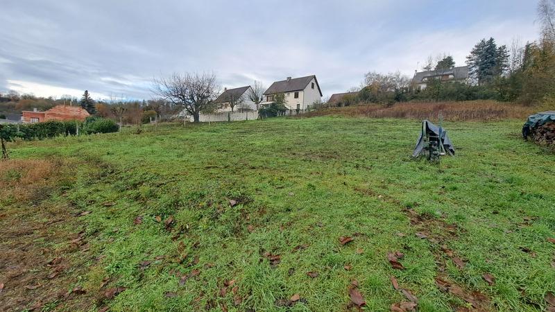 Terrain constructible - 2 410 m²