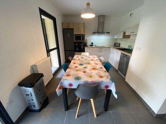 Appartement - 87 m² - 5 pièces
