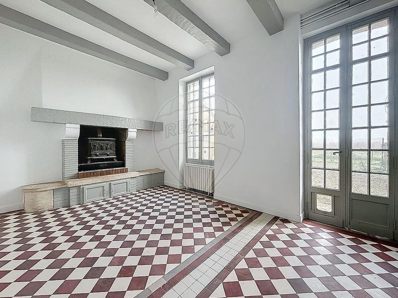 Maison - 219 m² - 8 pièces