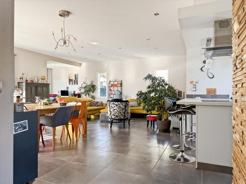 Maison - 136 m² - 5 pièces