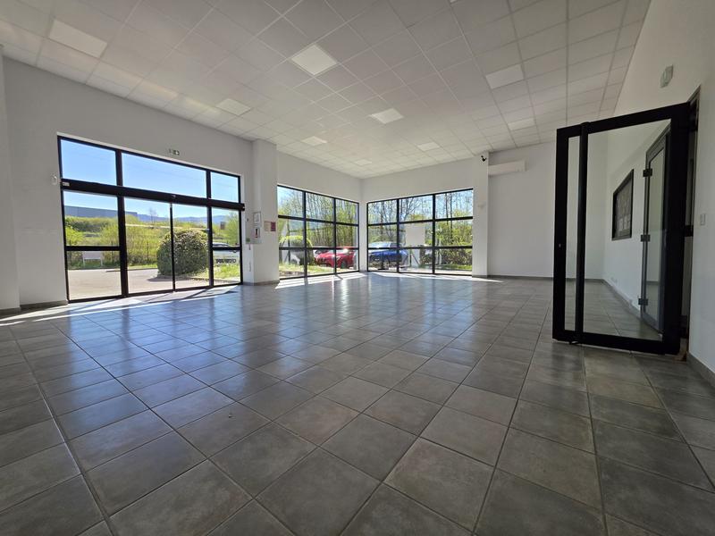 Local commercial - 178 m²