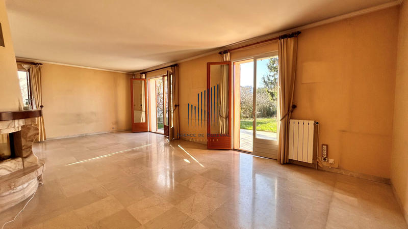 Maison - 162 m² - 8 pièces