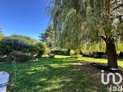 Maison - 227 m² - 9 pièces