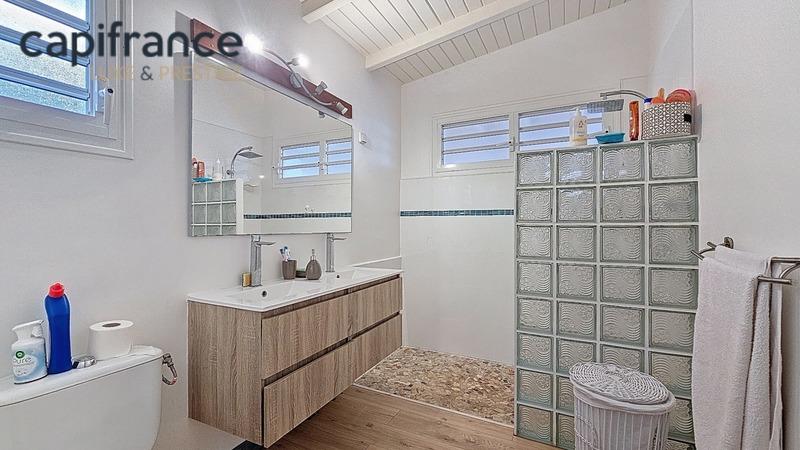 Villa - 215 m² - 8 pièces