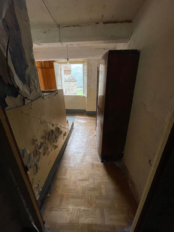 Maison de village - 105 m² - 10 pièces