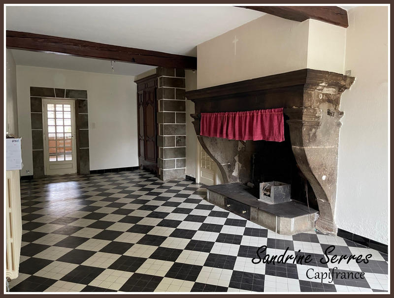 Maison de village - 299 m² - 8 pièces