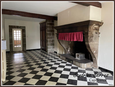 Maison de village - 299 m² - 8 pièces