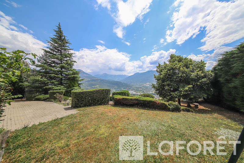 Maison - 171 m² - 5 pièces