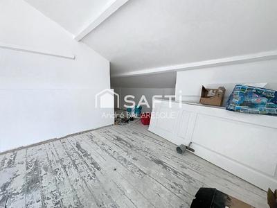 Maison - 177 m² - 7 pièces