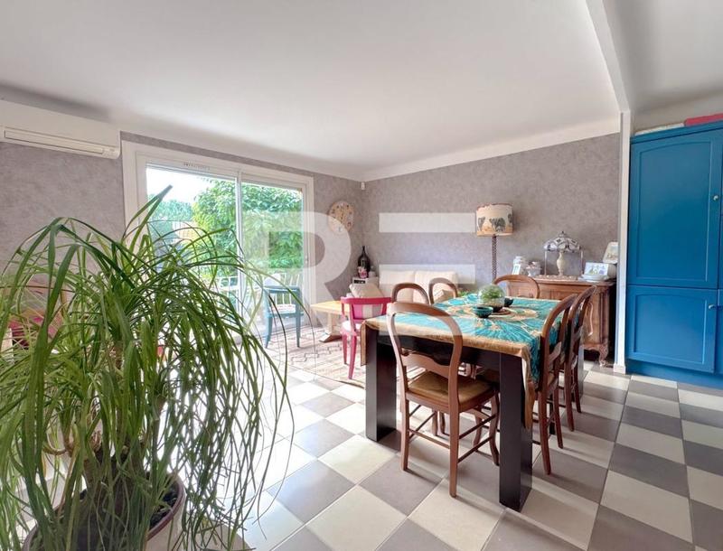Propriété - 133 m² - 7 pièces