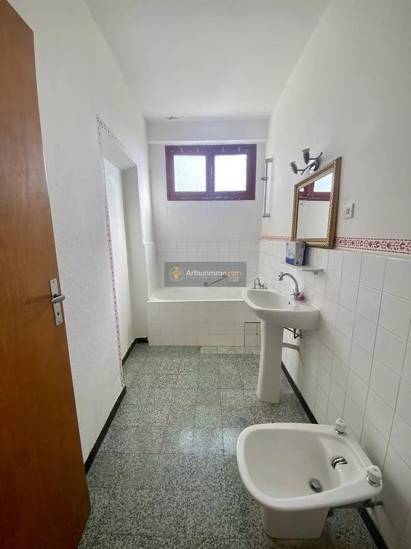 Maison - 145 m² - 7 pièces