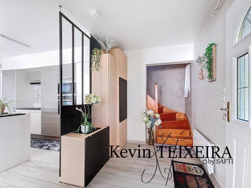 Maison - 210 m² - 8 pièces