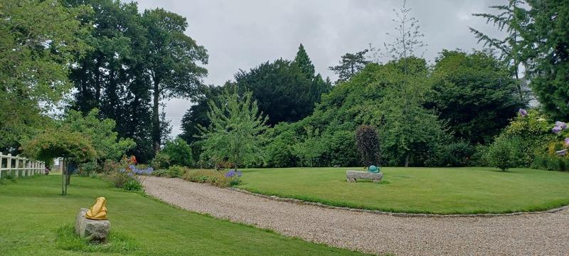 Maison - 242 m² - 7 pièces