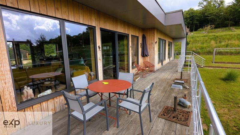 Maison - 135 m² - 4 pièces