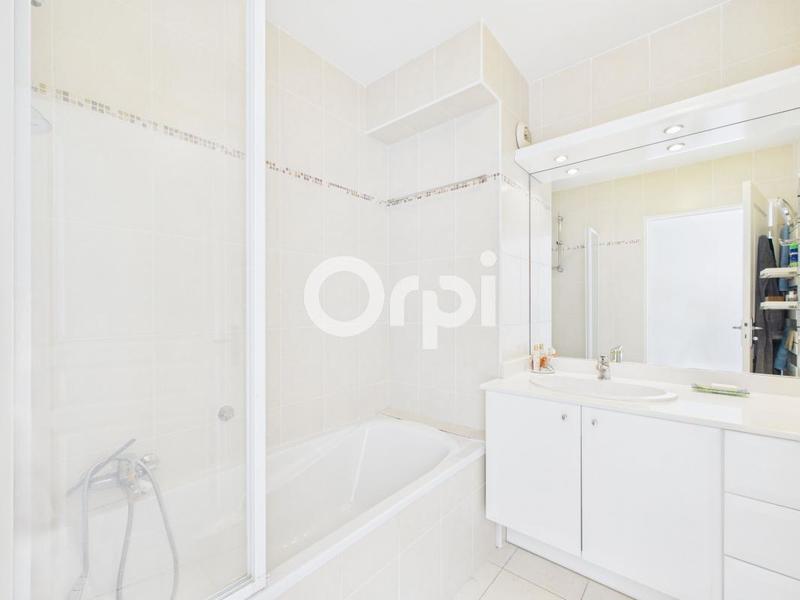 Appartement - 77 m² - 3 pièces