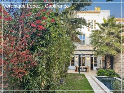 Maison bourgeoise - 266 m² - 7 pièces