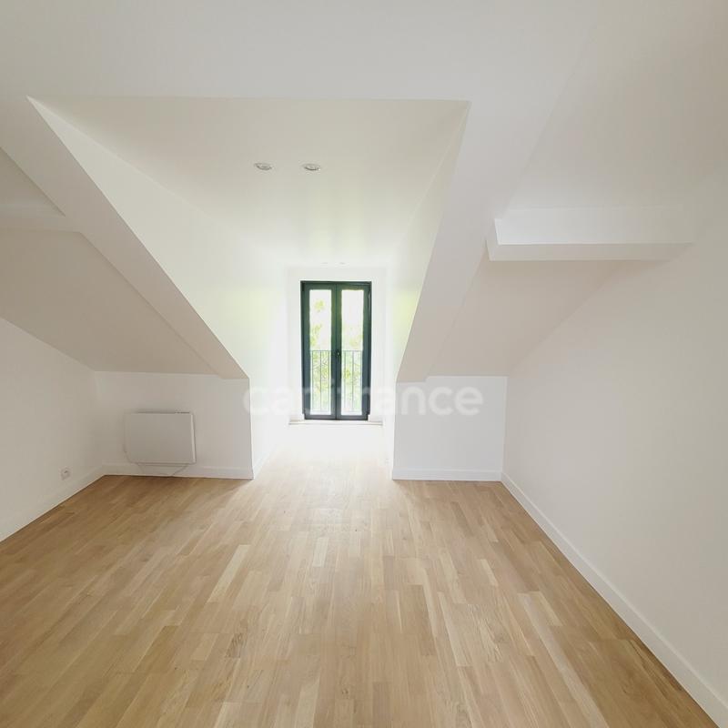 Appartement - 120 m² - 4 pièces