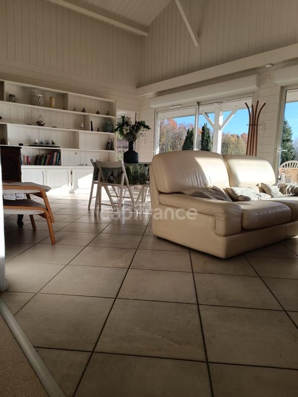 Propriété - 310 m² - 12 pièces