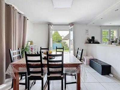 Maison - 112 m² - 6 pièces