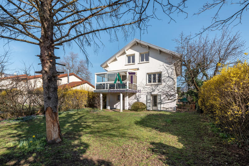 Maison ancienne - 195 m² - 8 pièces