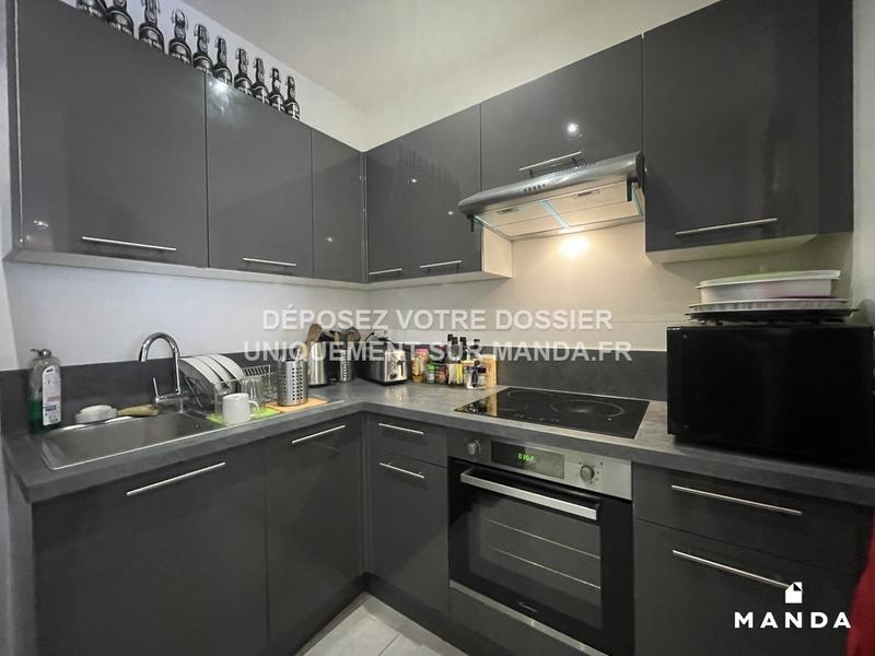 Chambre - 12 m² - 6 pièces