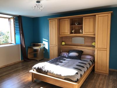 Maison - 300 m² - 6 pièces