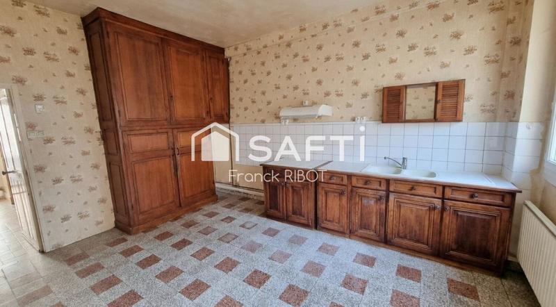 Maison - 120 m² - 6 pièces