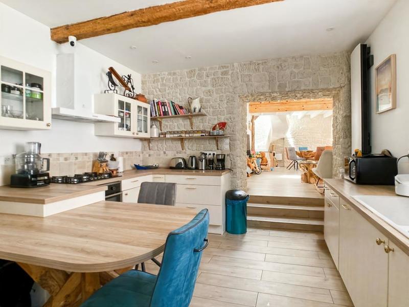 Maison - 150 m² - 6 pièces