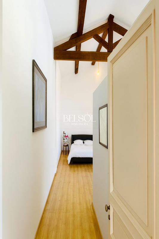 Maison - 458 m² - 7 pièces