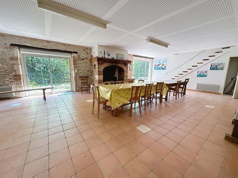 Maison de maîtres - 556 m² - 28 pièces