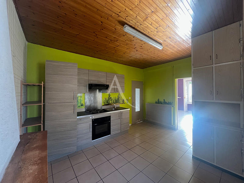 Maison - 96 m² - 4 pièces