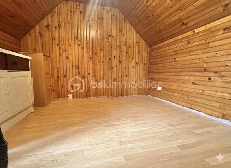 Pavillon - 80 m² - 5 pièces