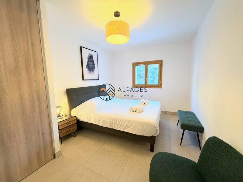 Appartement - 92 m² - 4 pièces