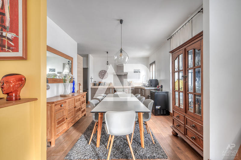 Appartement - 118 m² - 5 pièces