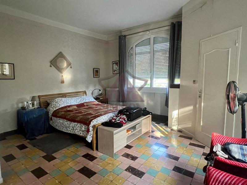 Maison de maîtres - 212 m² - 10 pièces