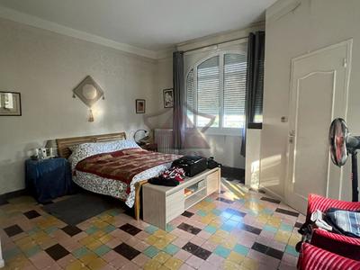 Maison de maîtres - 212 m² - 10 pièces